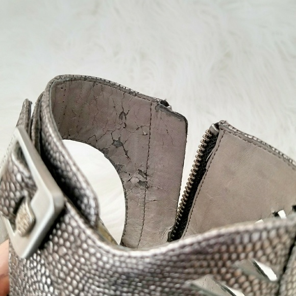 Vince Camuto Aphrodite open toe pewter heels - Picture 7 of 8